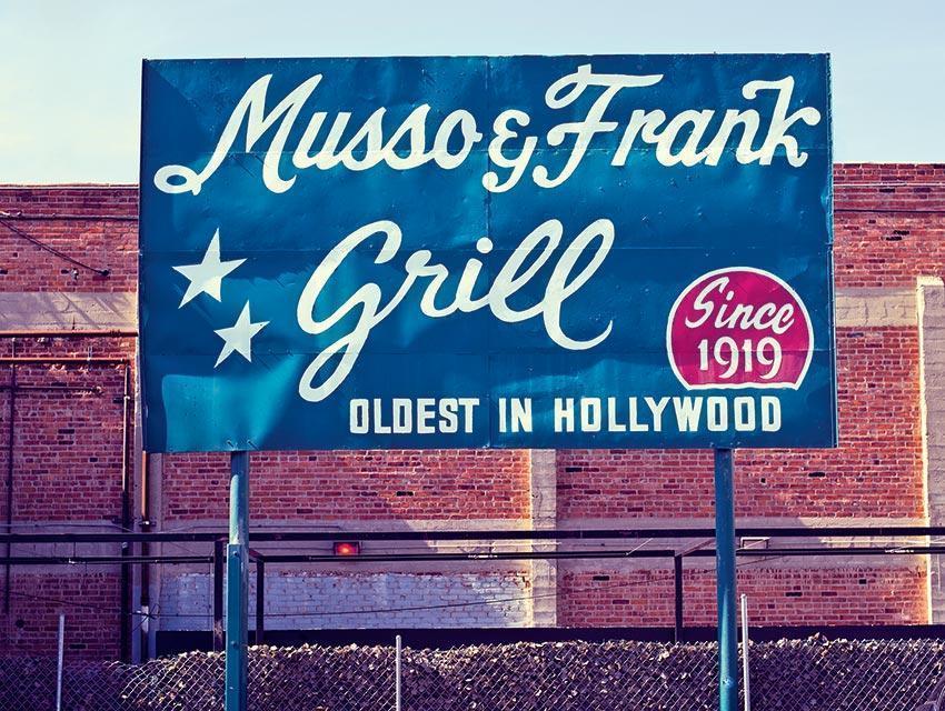 The Secret of Hollywoods Oldest Restaurant? Dont Change ...